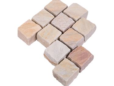 Pflastersteine Quarzit Rio Dorado freigestellt