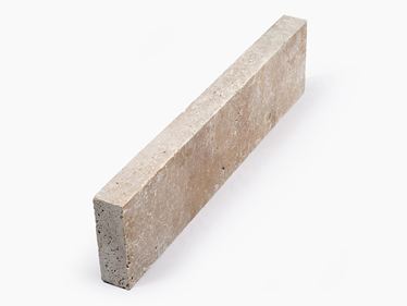 Rasenkante Travertin Noce