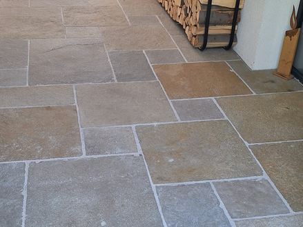 Kalkstein_java_Sand_Haustr