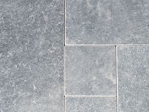 Nahaufnahme von grauen Marmorplatten Afyon Grey