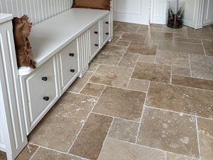 Travertin_Chateau_Antique_Sitzbank