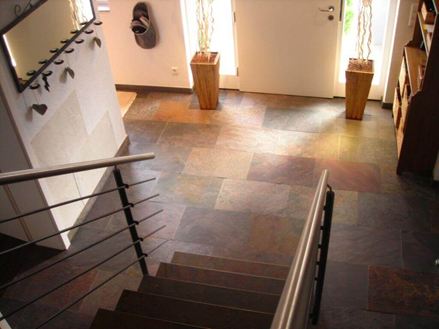 Kundenfoto: Schiefer-Fliesen Peacock Multi Color, verlegt im Eingangsbereich / Flur