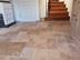 Travertinfliesen Classic Country im Flur mit Treppe und Kamin