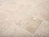 Travertinfliesen Ivory Cream mit typischer Porenstruktur