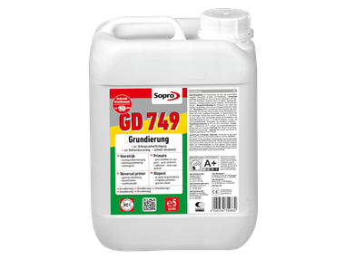 Ein Eimer Grundierung für die Verlegung von Fliesen