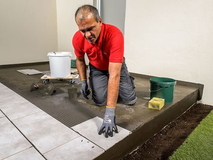 Terrasse Feinsteinzeug Platte einlegen Sopro