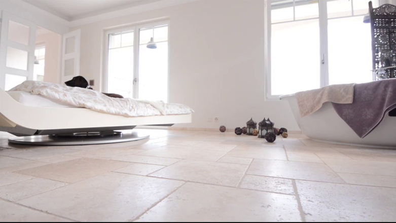 Travertin Light – Wohntraum mit Aussicht