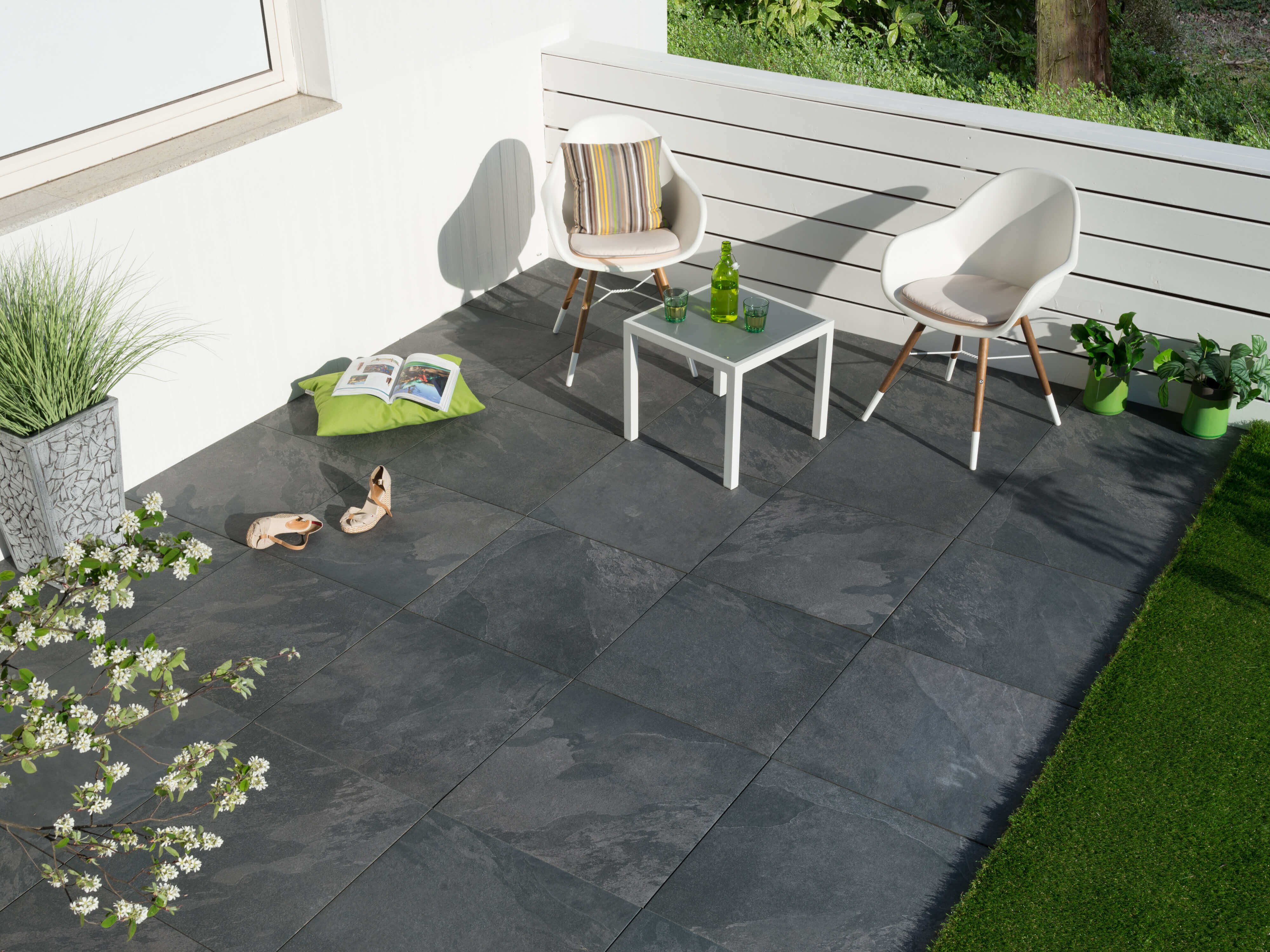 Terrassenplatten Alpine Black Schieferoptik Stonenaturelle